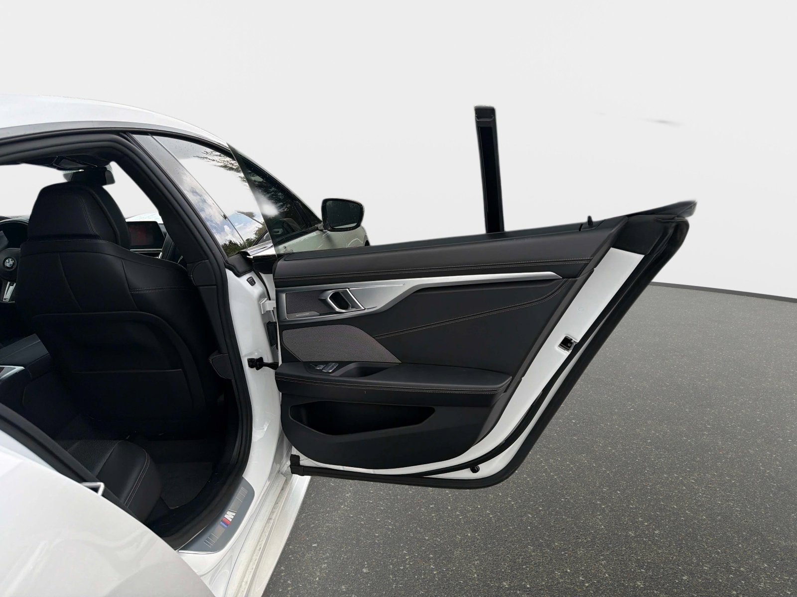 Used 2021 BMW 840i Gran Coupe w/ M Sport Package image 27