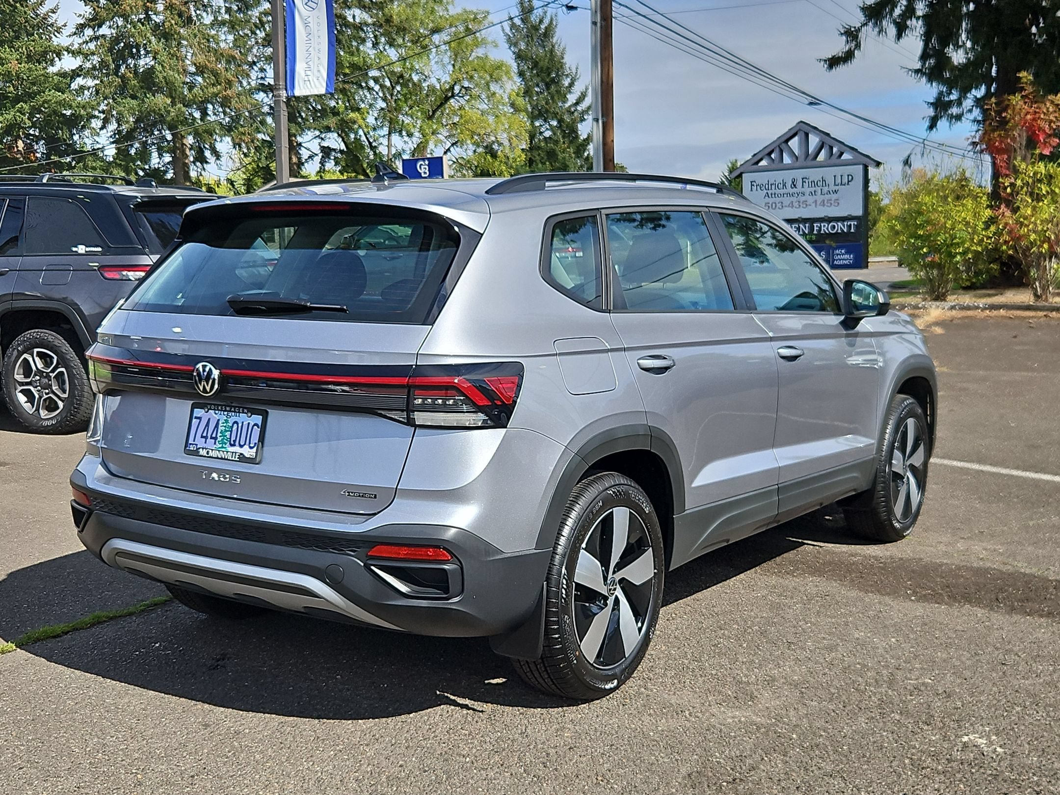 Used 2025 Volkswagen Taos S AWD/4WD image 5