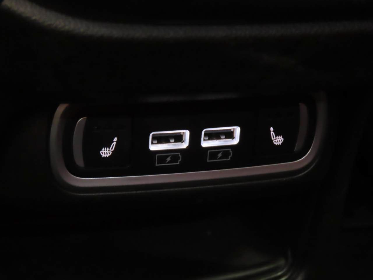 Used 2023 Alfa Romeo Stelvio Veloce AWD/4WD image 17