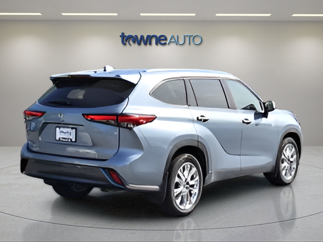 Used 2022 Toyota Highlander Limited AWD/4WD image 5