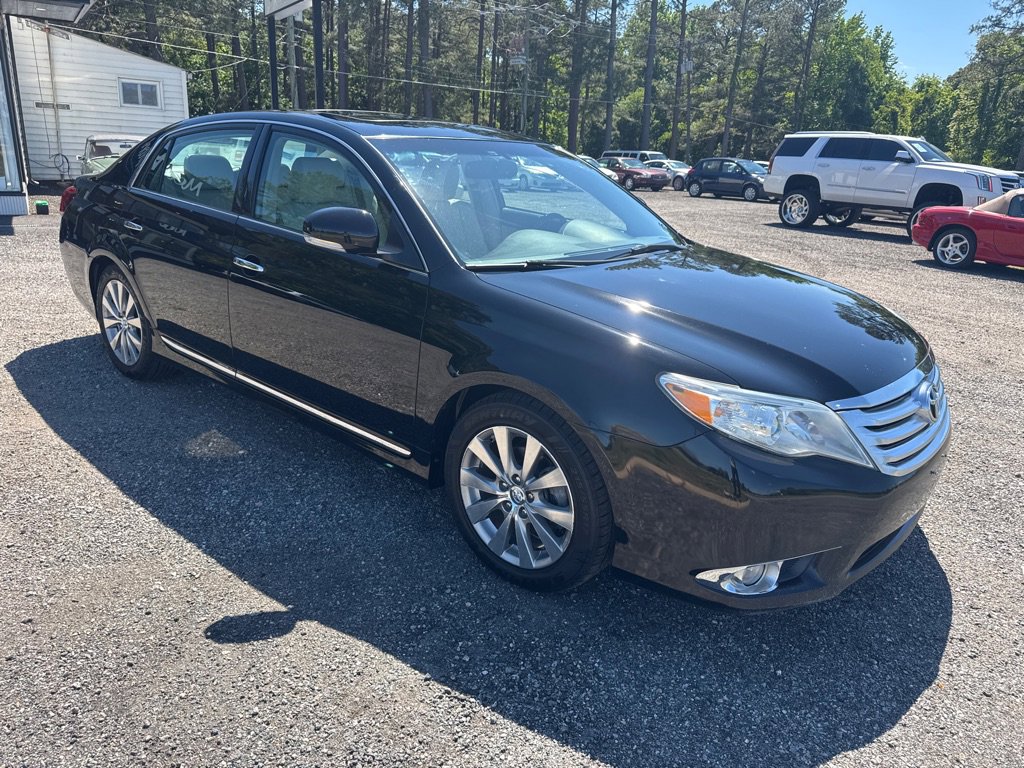 Used 2011 Toyota Avalon Limited FWD image 13