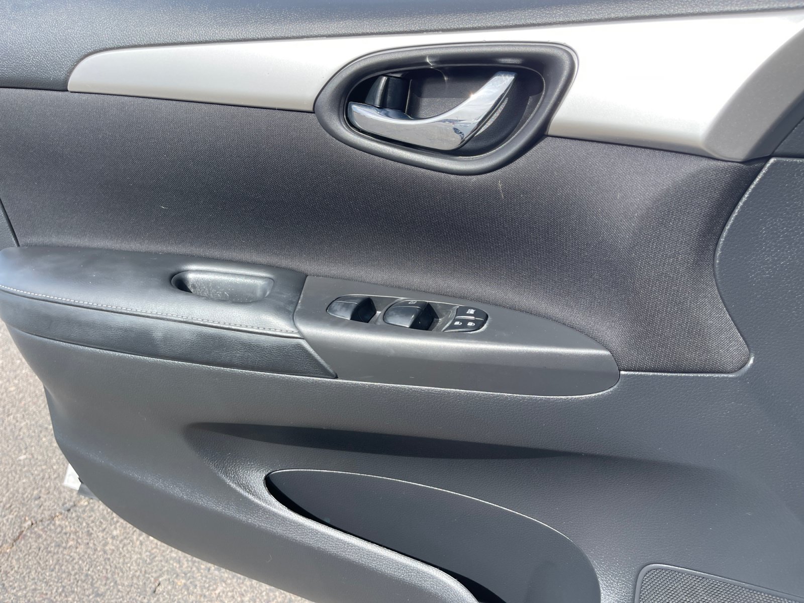 Used 2019 Nissan Sentra S FWD image 13