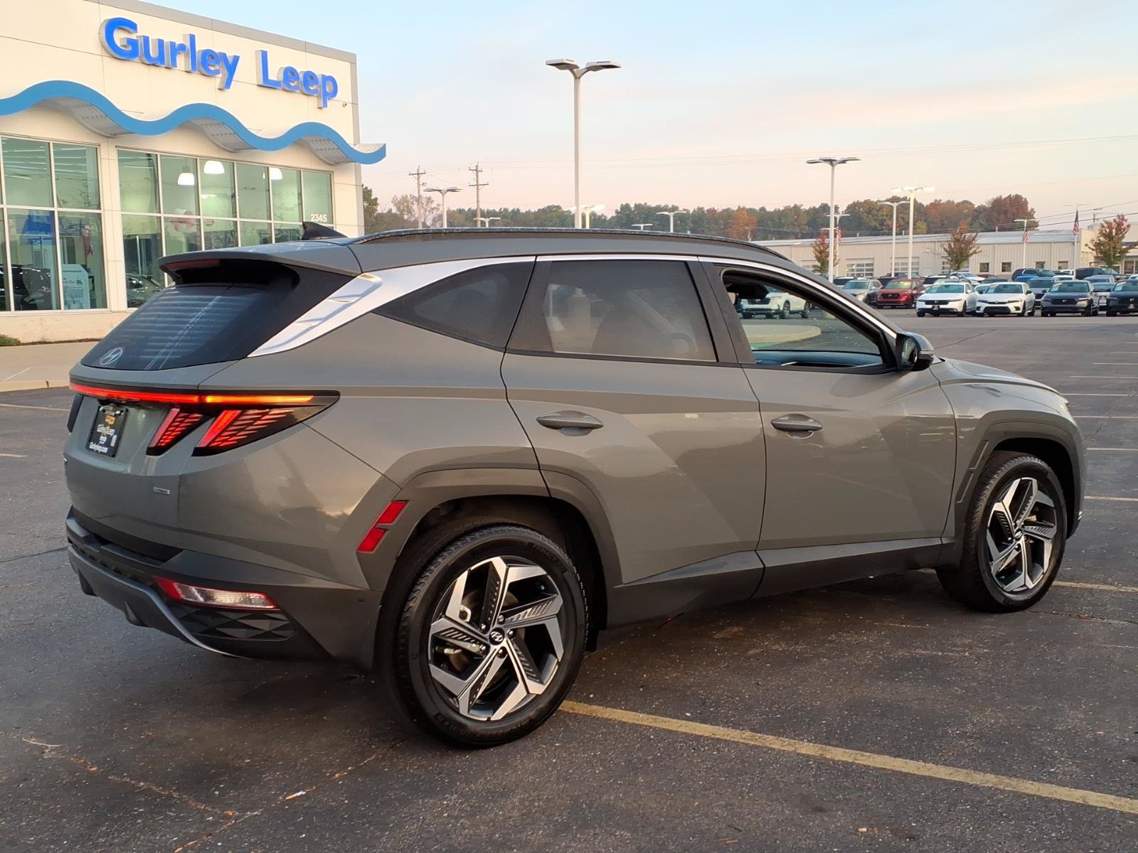 Used 2024 Hyundai Tucson Limited AWD/4WD image 12