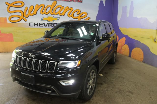 Used 2018 Jeep Grand Cherokee Limited AWD/4WD image 4