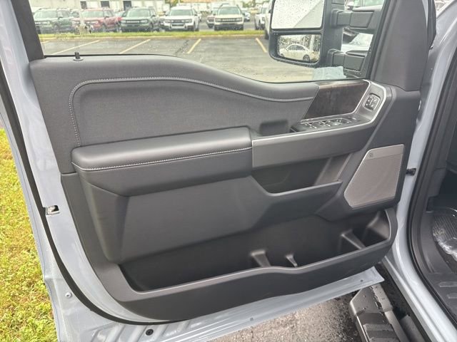 New 2026 Ford F250 Lariat image 9