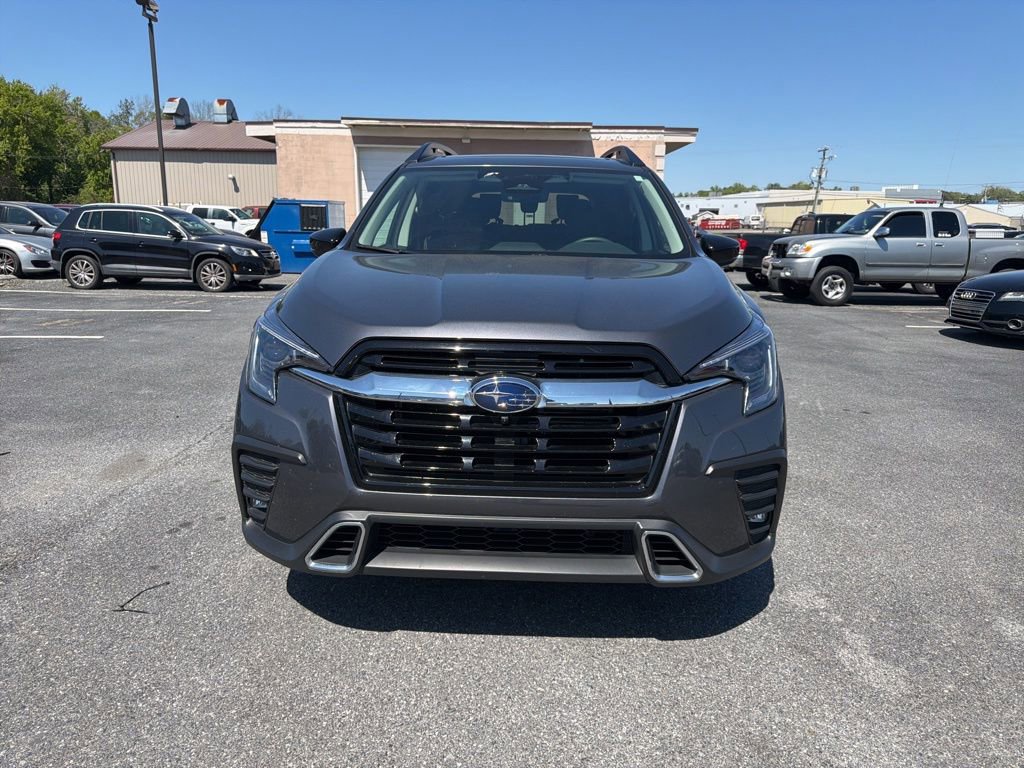 Used 2024 Subaru Ascent Touring AWD/4WD image 8