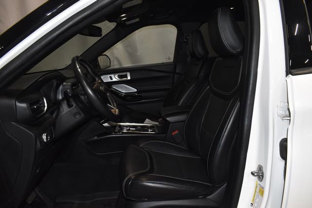 Used 2021 Ford Explorer ST w/ ST Street Pack image 13