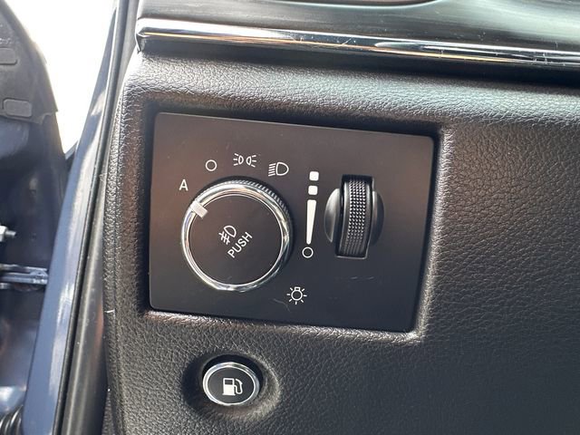 Used 2020 Jeep Grand Cherokee Limited w/ Premium Lighting Group image 34