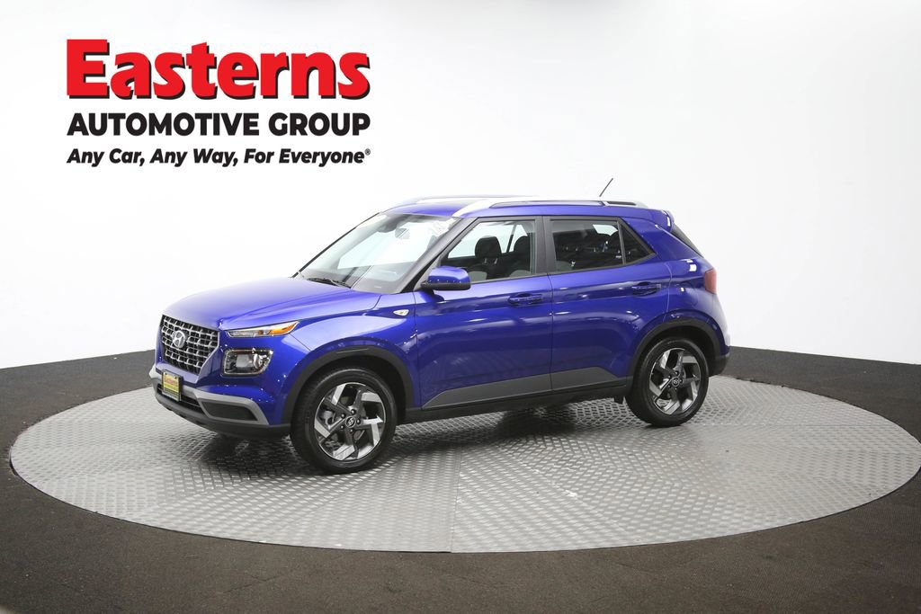 Used 2025 Hyundai Venue SEL image 58