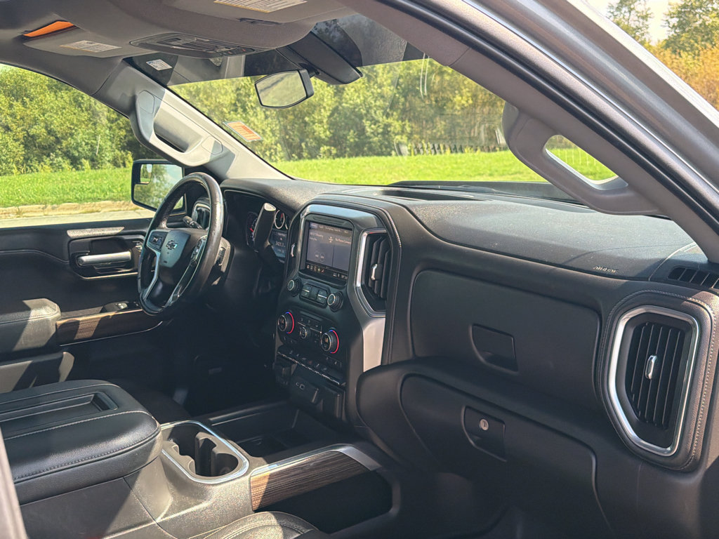Used 2019 Chevrolet Silverado 1500 LT Trail Boss AWD/4WD image 28