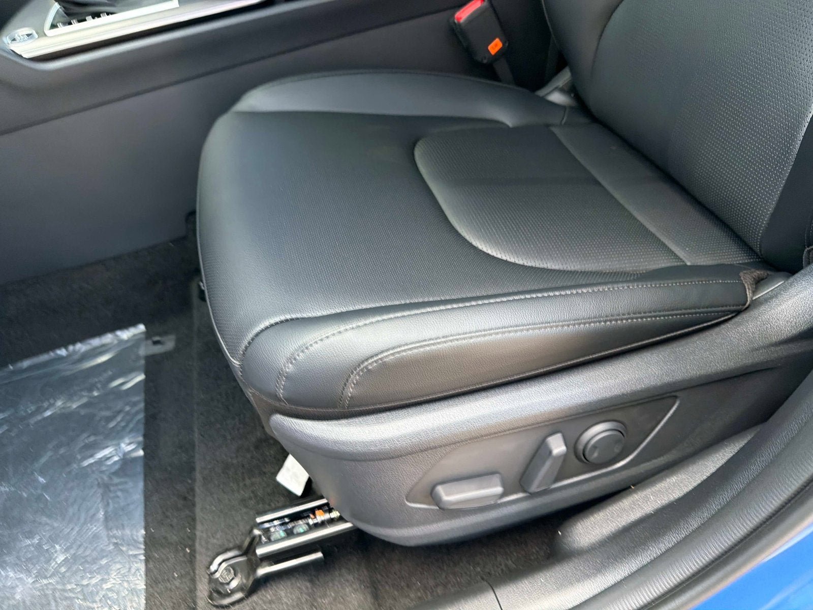 New 2026 Kia Sportage EX FWD image 16