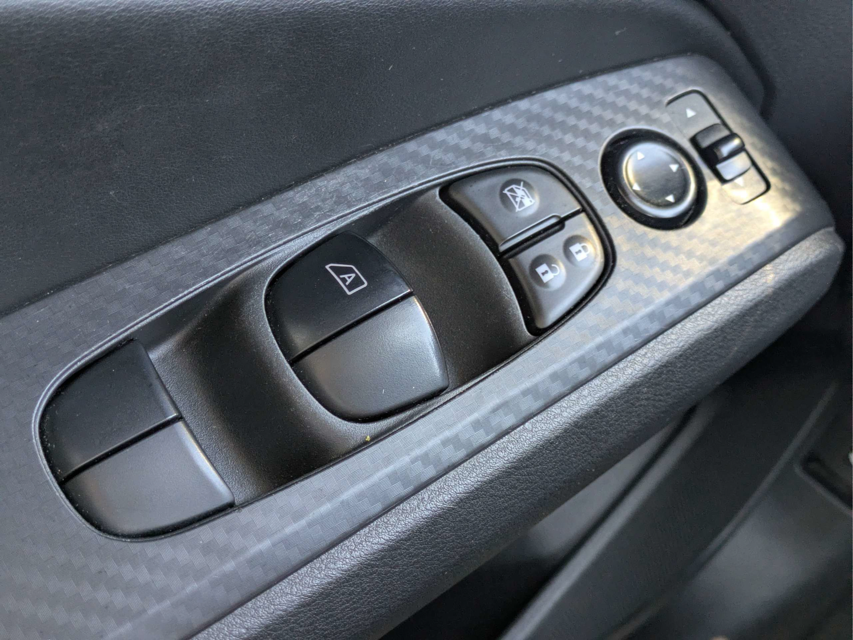 Used 2025 Nissan Altima 2.5 SV AWD/4WD image 24