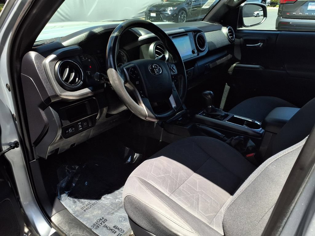 Used 2019 Toyota Tacoma TRD Sport RWD image 18