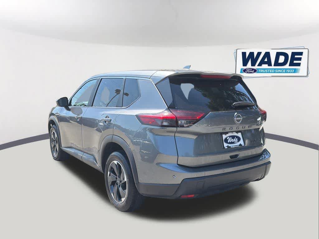 Used 2024 Nissan Rogue SV AWD/4WD image 7