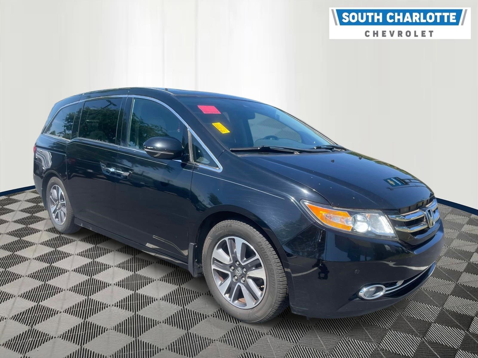 Used 2014 Honda Odyssey Touring Elite image 3