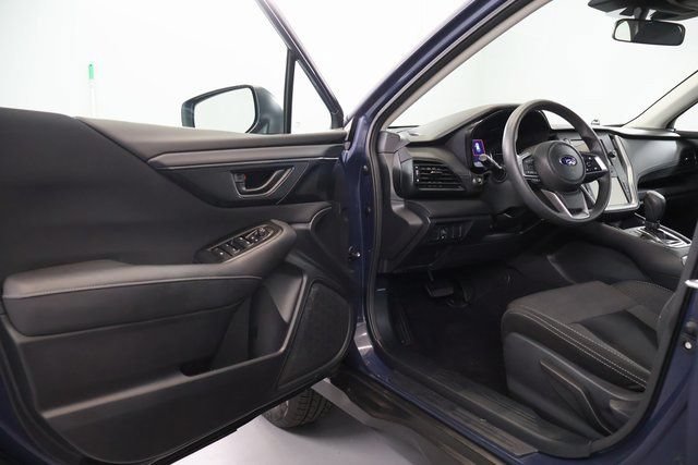 Certified 2025 Subaru Outback AWD/4WD image 9