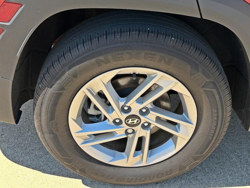 Used 2025 Hyundai Tucson SE FWD image 10