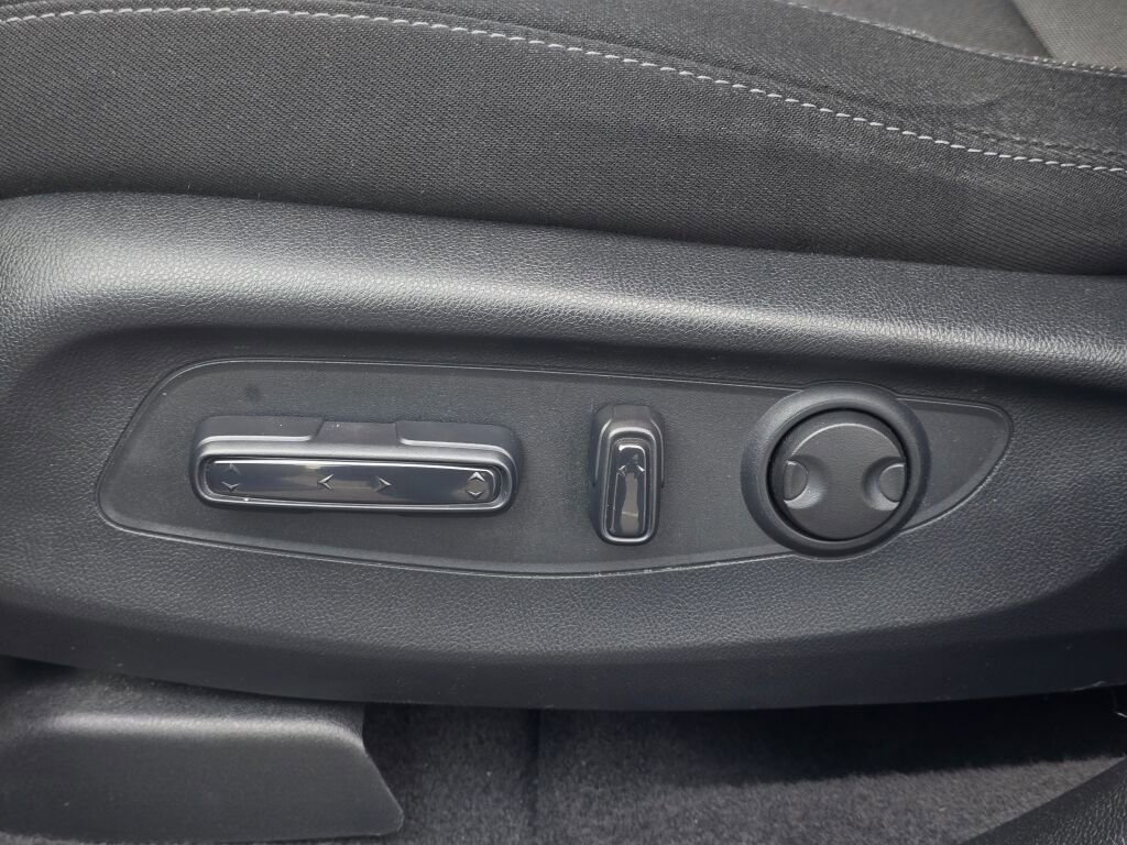 Used 2023 Honda CR-V EX image 21