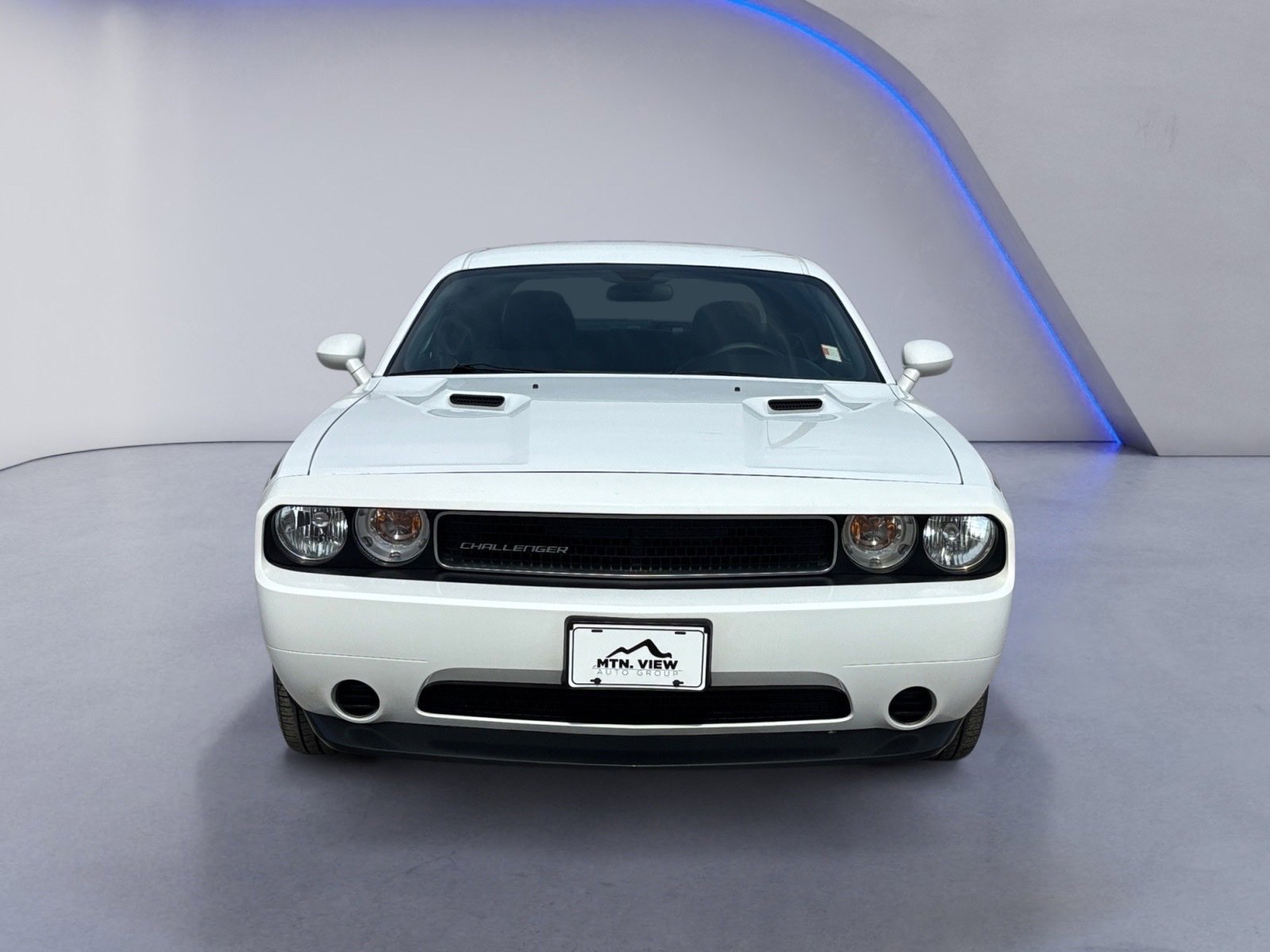 Used 2012 Dodge Challenger SXT image 9