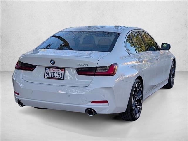 Used 2025 BMW 330i Sedan w/ Premium Package image 5