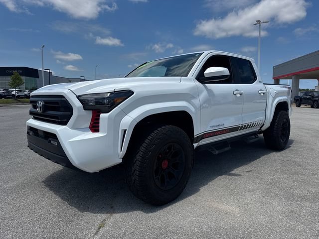 Used 2025 Toyota Tacoma SR5 AWD/4WD video 2