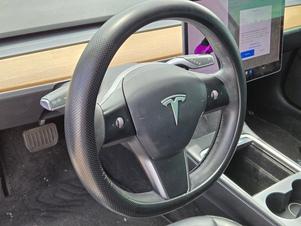 Used 2021 Tesla Model 3 Standard Range Plus RWD image 9