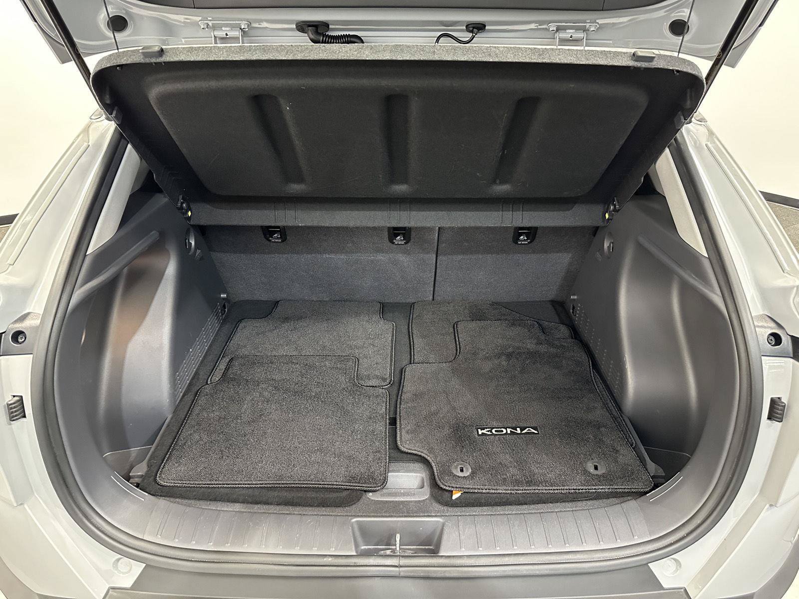 Certified 2024 Hyundai Kona SEL AWD/4WD image 28