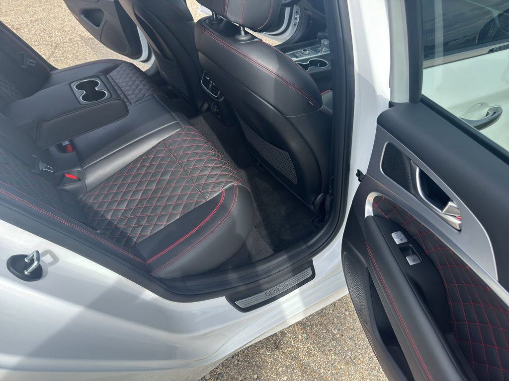 Used 2021 Genesis G70 3.3T w/ Sport Package image 37