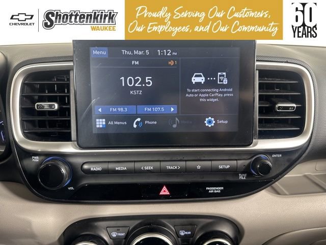 Used 2020 Hyundai Venue SEL image 20