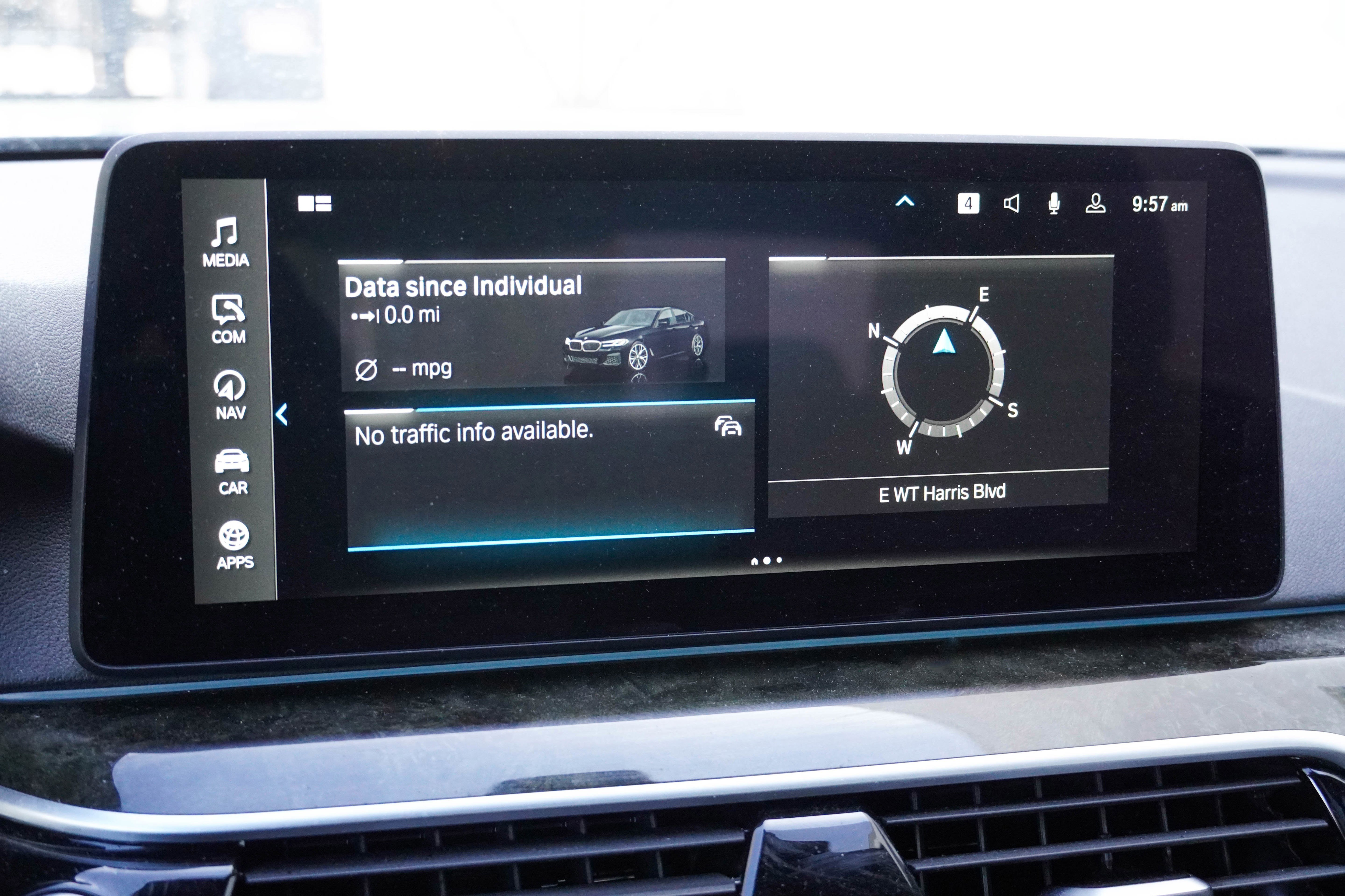 Certified 2023 BMW 530e xDrive w/ Premium Package image 26