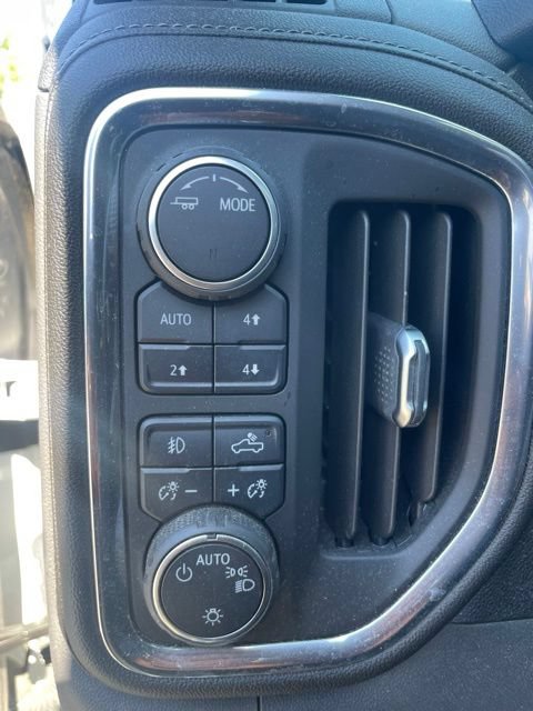 Used 2021 Chevrolet Silverado 1500 LT Trail Boss AWD/4WD image 11