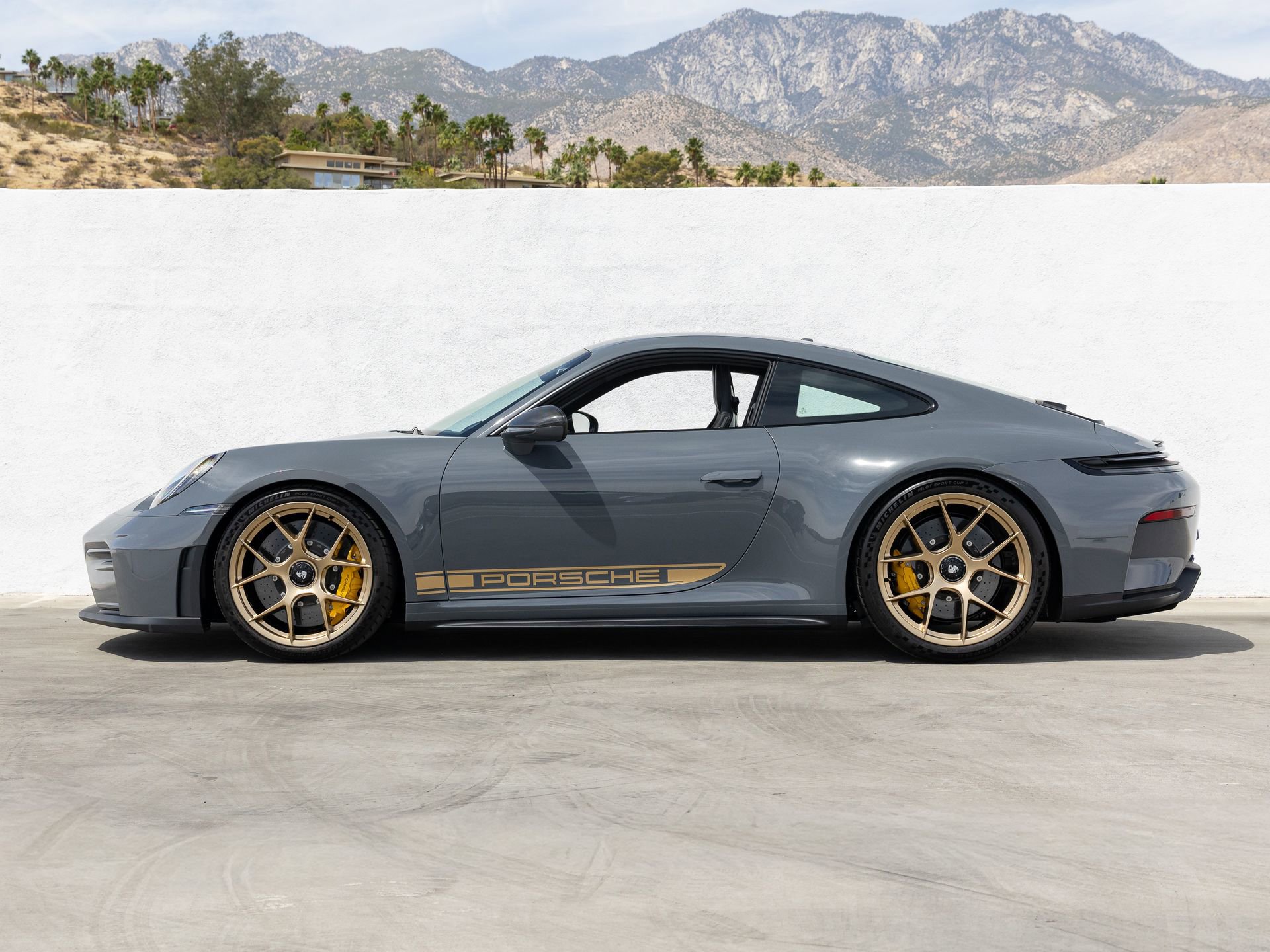 Used 2026 Porsche 911 GT3 RWD image 2
