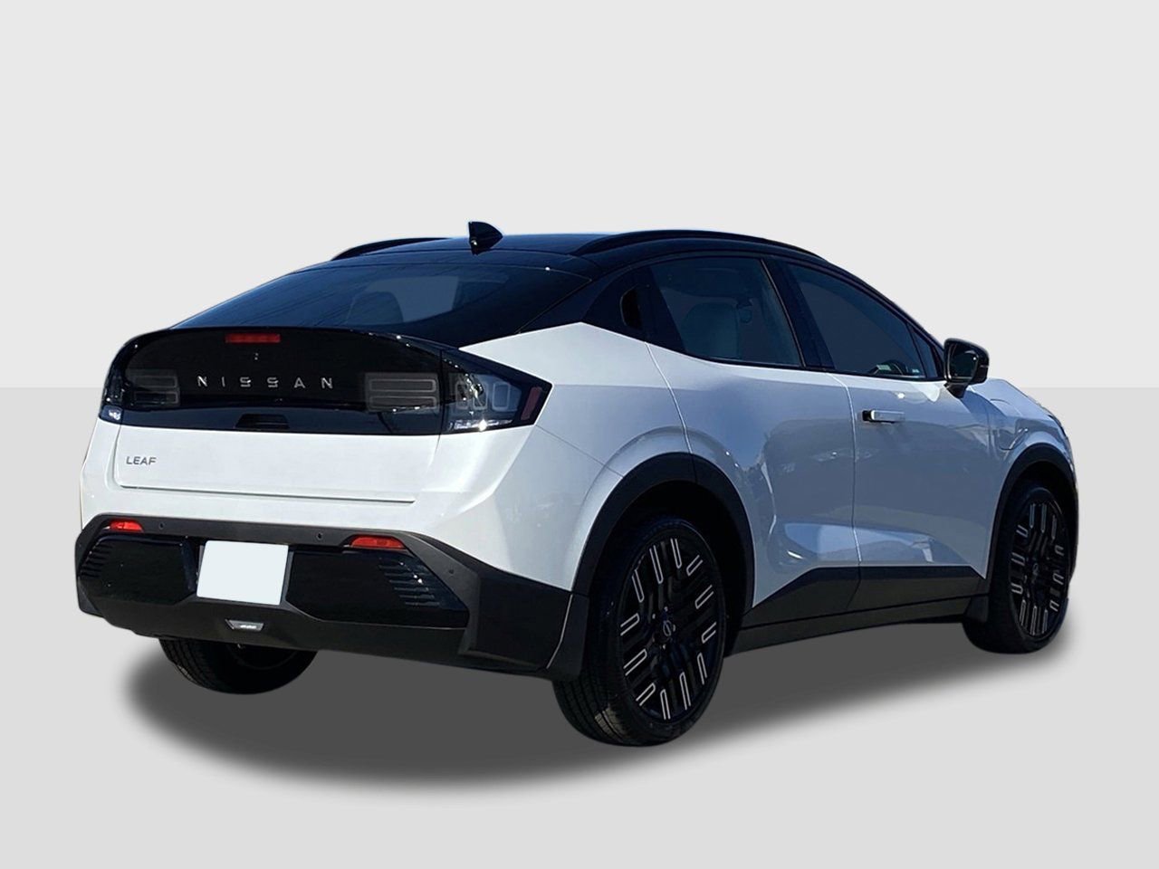 New 2026 Nissan Leaf Platinum+ w/ Cargo Package (Platinum+) image 4