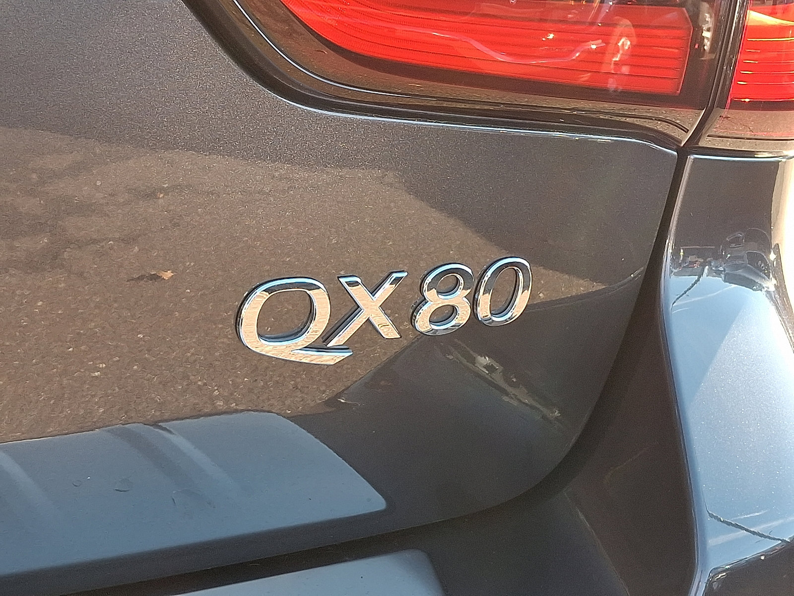 Certified 2024 INFINITI QX80 Premium Select w/ Cargo Package image 32