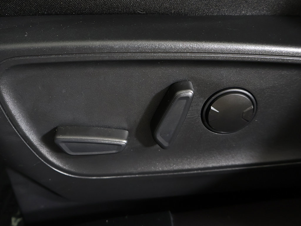 Used 2023 Ford Escape Active FWD image 32