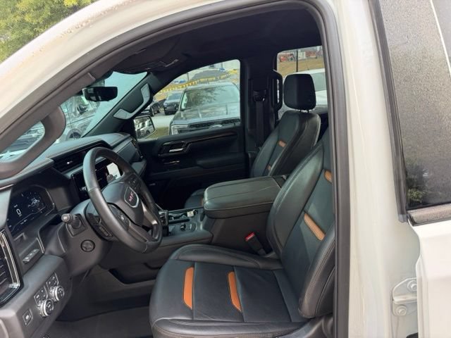 Used 2025 GMC Sierra 1500 AT4 w/ AT4 Premium Package AWD/4WD image 14