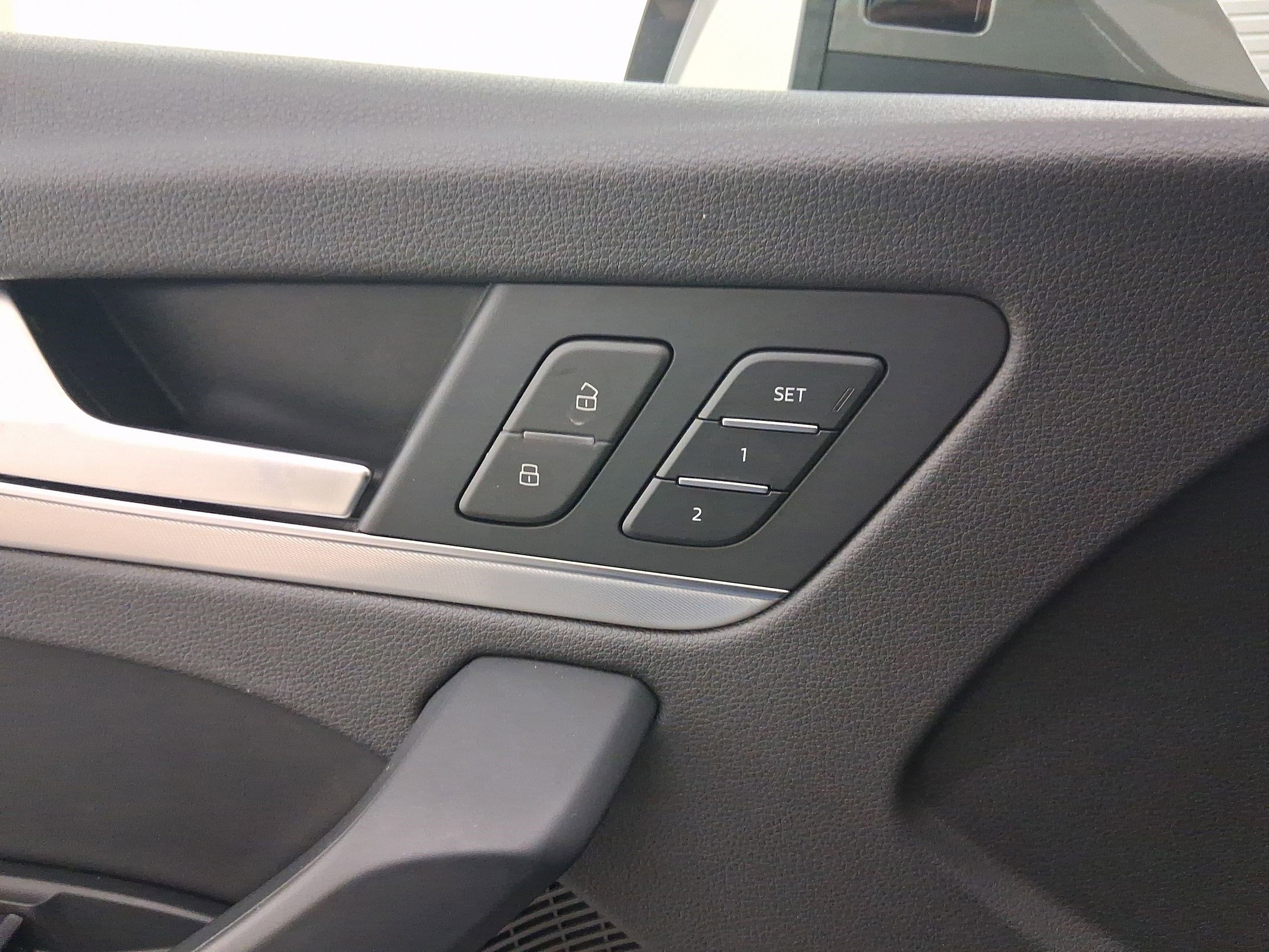 Used 2023 Audi Q5 2.0T Premium Plus w/ Premium Plus Package image 12