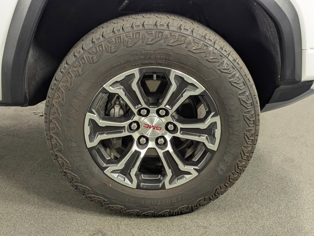 Used 2024 GMC Canyon AT4 w/ AT4 Premium Package image 13