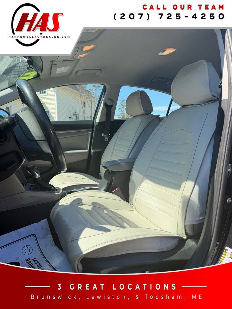 Used 2017 Hyundai Elantra Limited FWD image 10