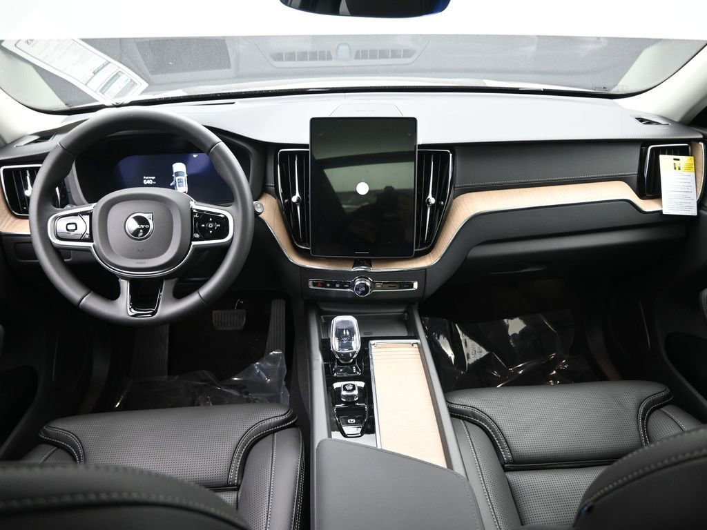 New 2026 Volvo XC60 B5 Ultra w/ Protection Package Premier image 19