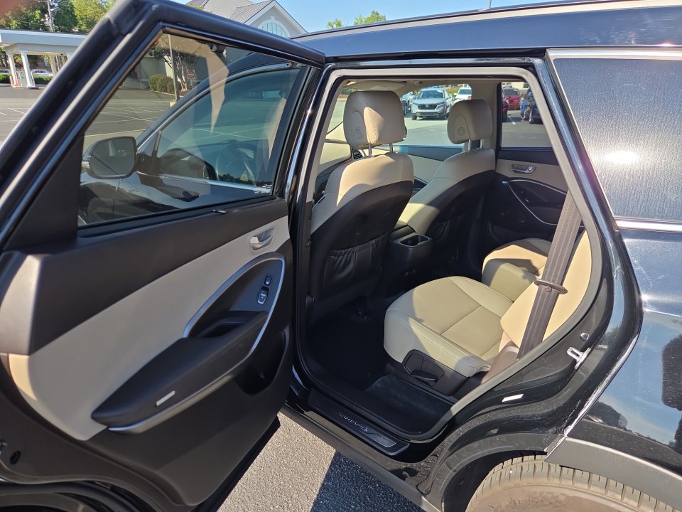 Used 2019 Hyundai Santa Fe XL FWD image 34