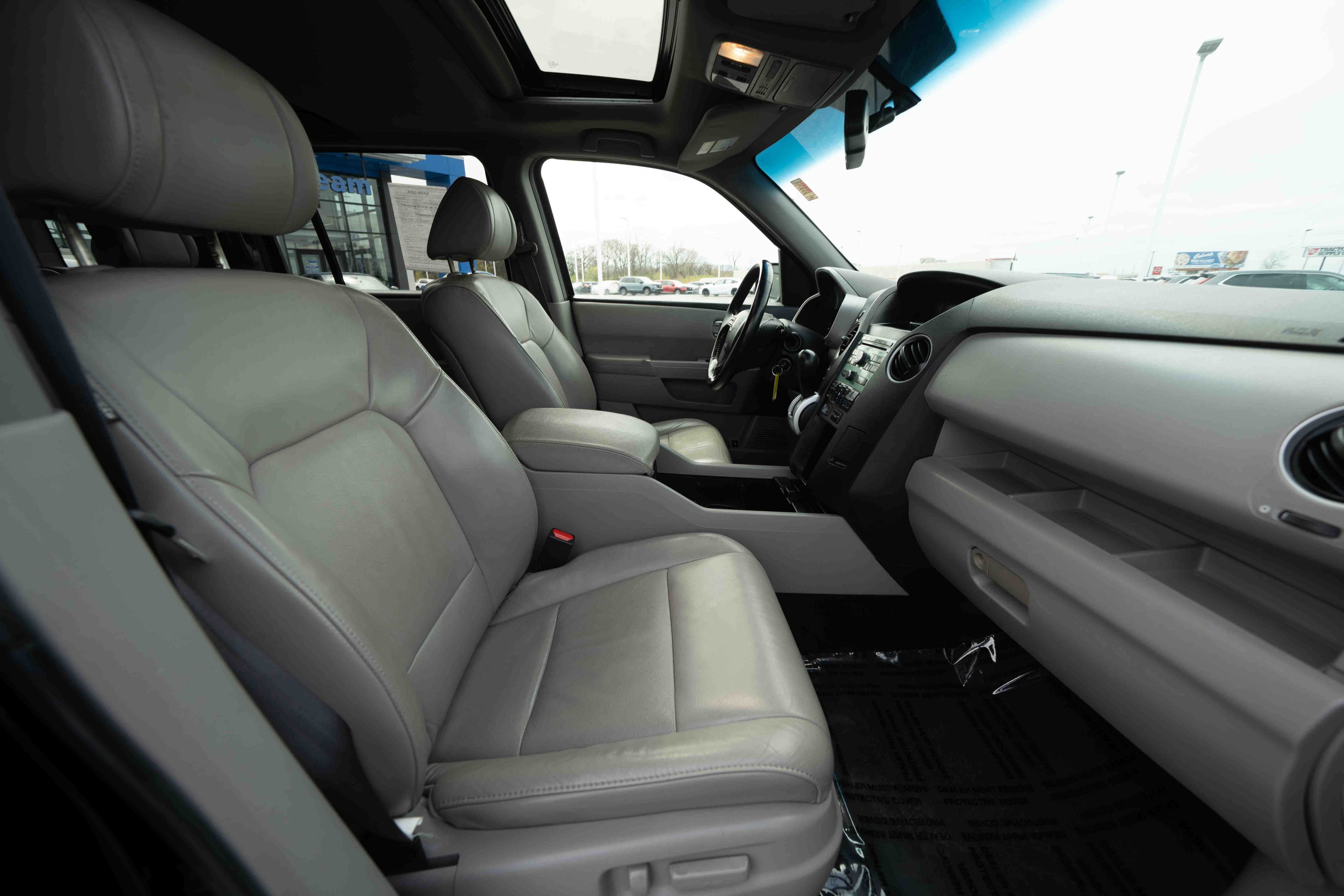 Used 2010 Honda Pilot EX-L image 27