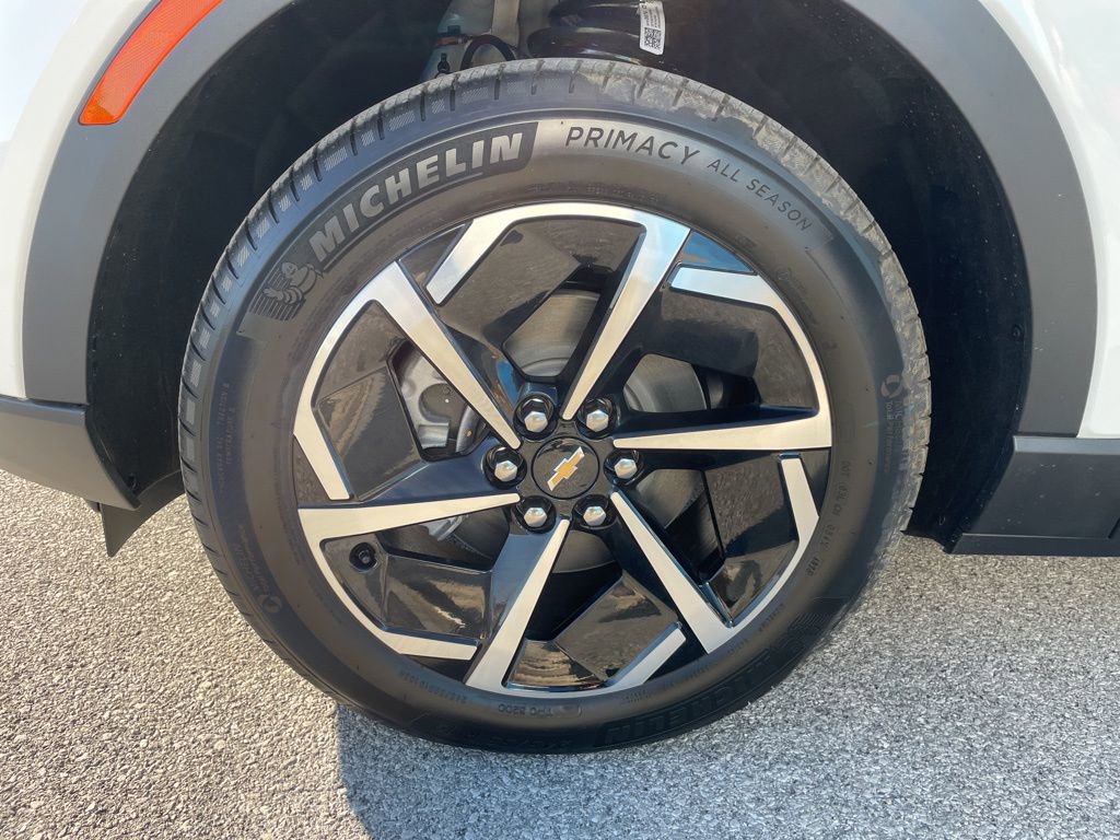 New 2026 Chevrolet Equinox EV LT image 58