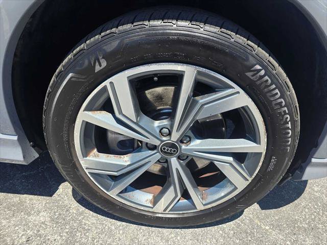 Used 2023 Audi Q4 e-tron Prestige AWD/4WD image 9