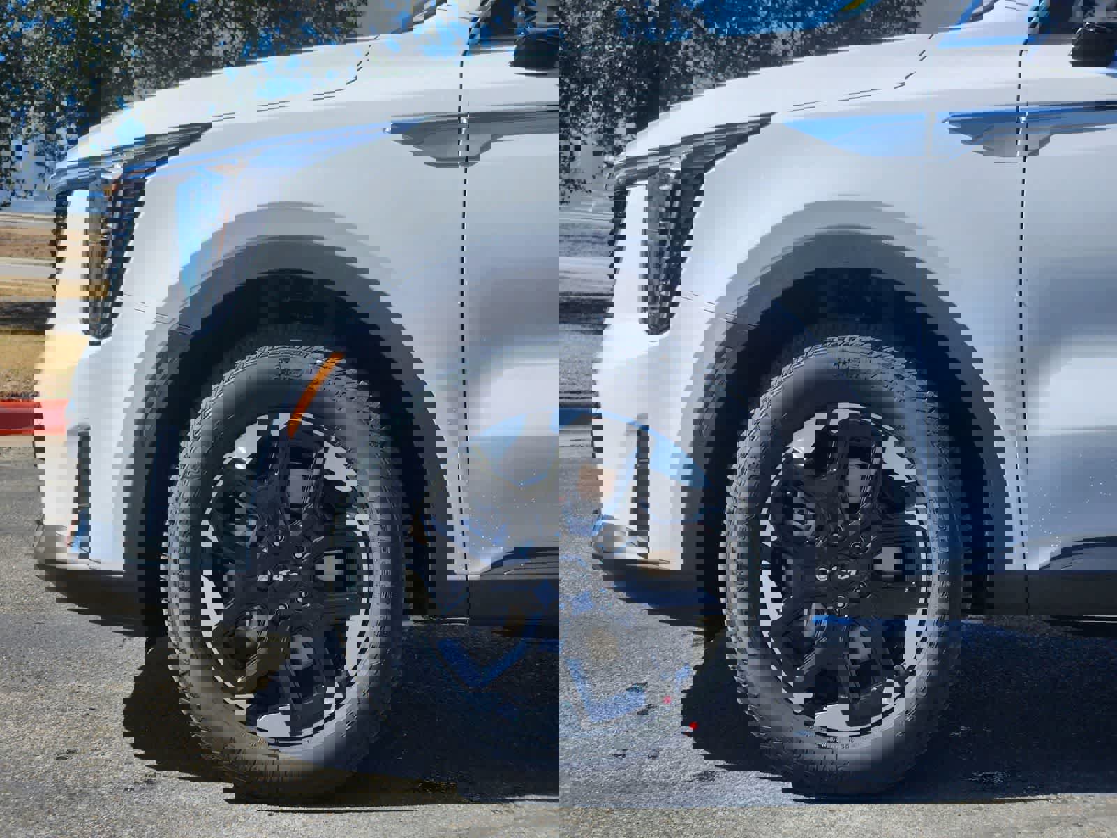 New 2026 Kia Sorento S FWD image 7