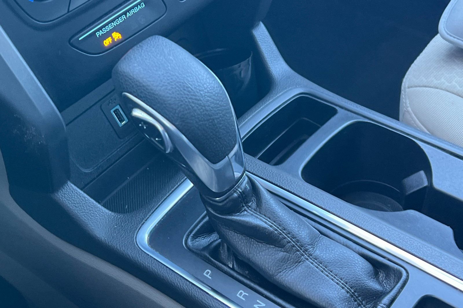 Used 2018 Ford Escape SE w/ SE Sync 3 Package image 22