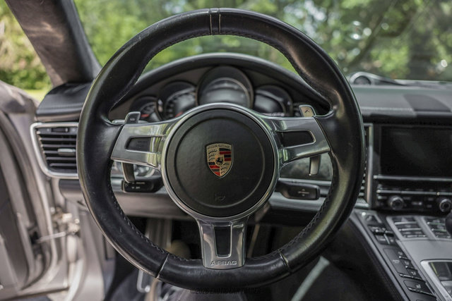 Used 2016 Porsche Panamera GTS AWD/4WD image 25