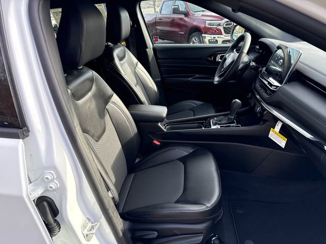 New 2026 Jeep Compass Latitude image 9