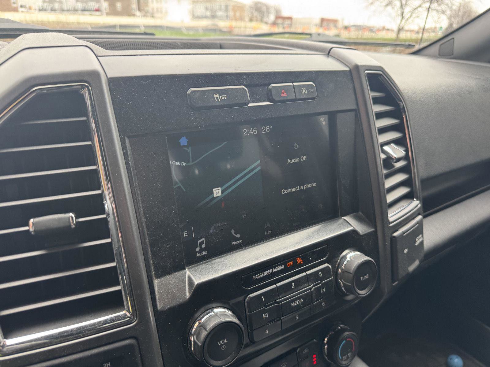 Used 2017 Ford F150 XLT w/ Equipment Group 302A Luxury AWD/4WD image 8