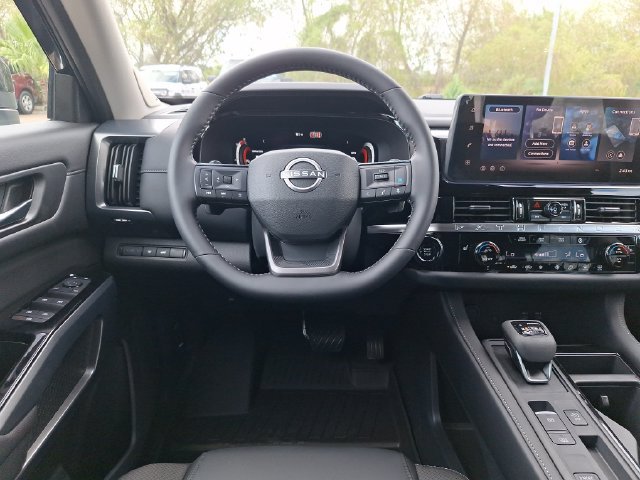 New 2026 Nissan Pathfinder SL w/ SL Premium Package FWD image 13
